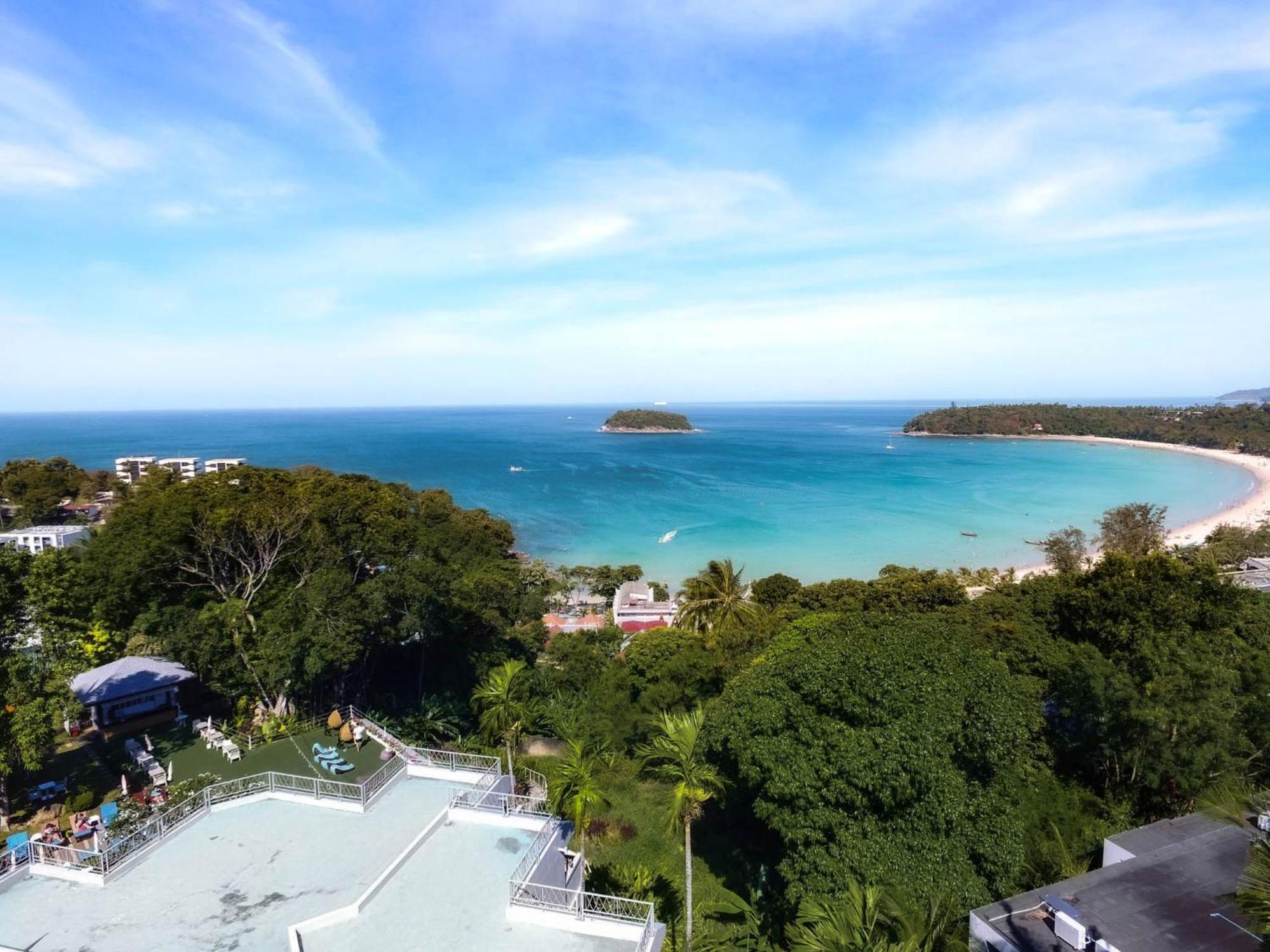 Andaman Cannacia Resort & Spa - Sha Extra Plus Παραλία Κάτα Εξωτερικό φωτογραφία View of the bay from the west