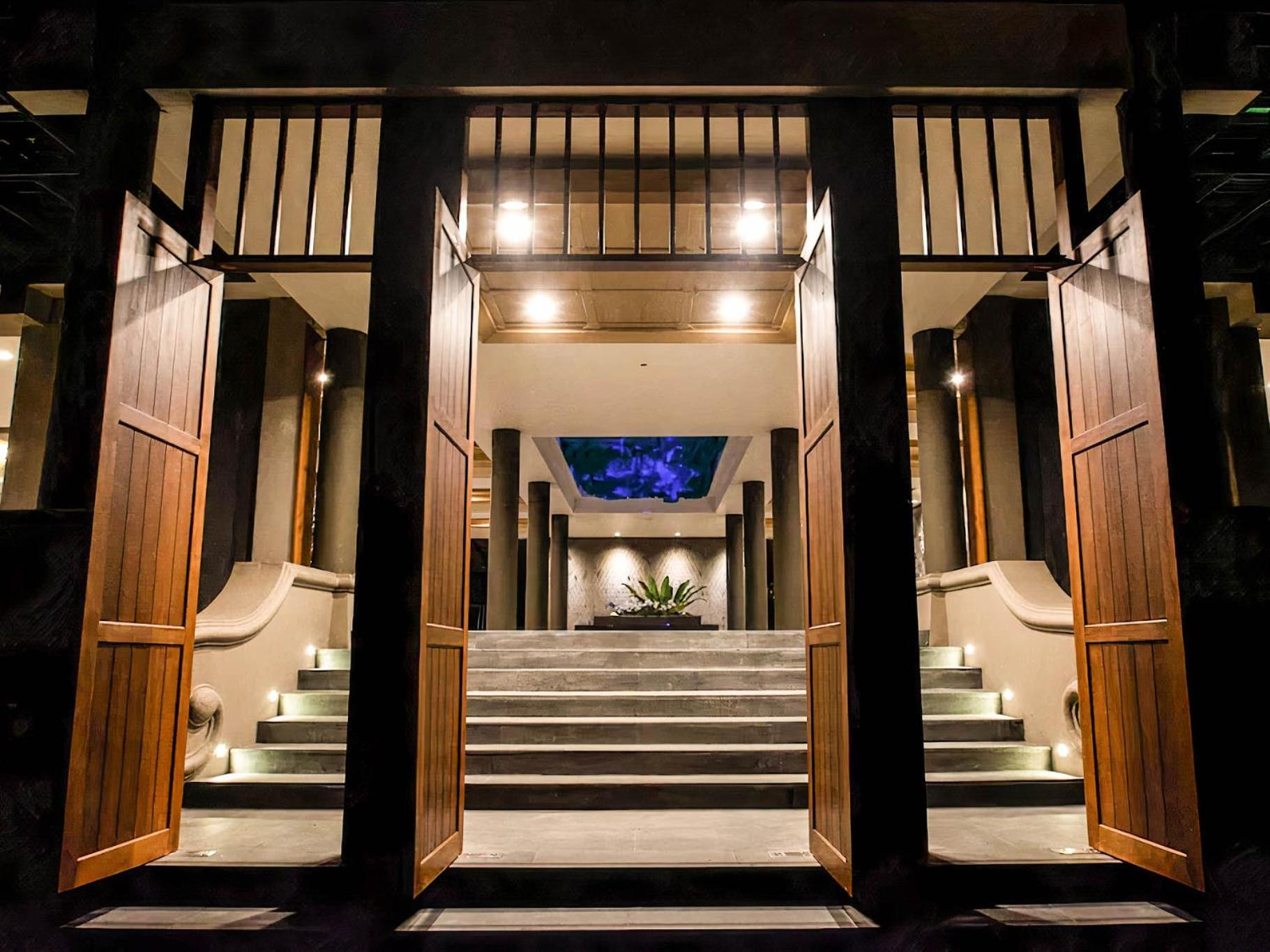 Andaman Cannacia Resort & Spa - Sha Extra Plus Παραλία Κάτα Εξωτερικό φωτογραφία The entrance to the hotel