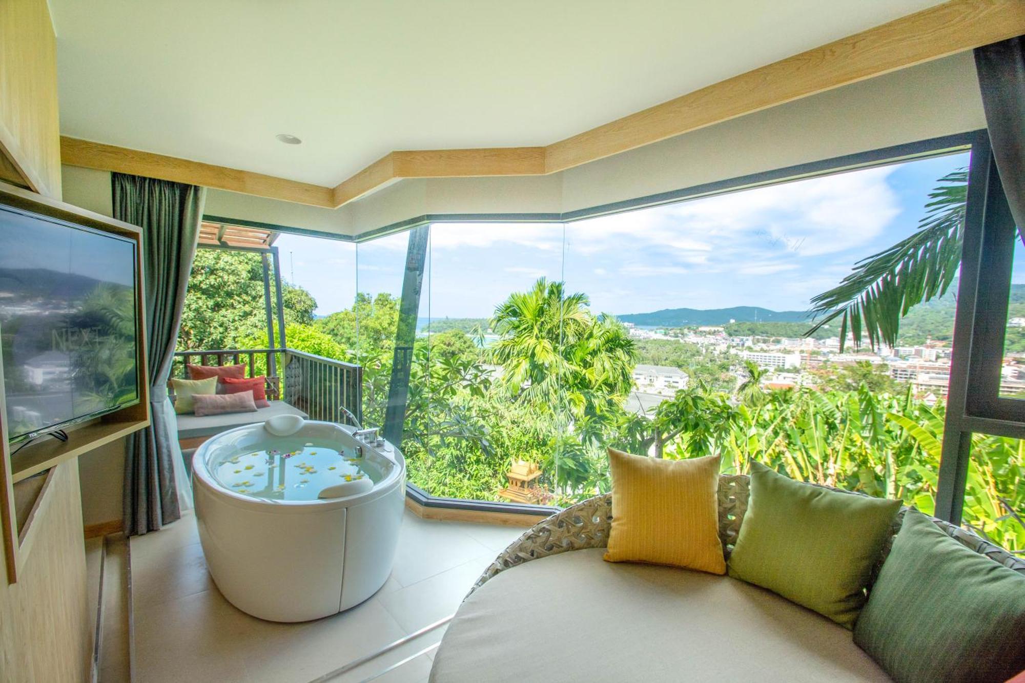 Andaman Cannacia Resort & Spa - Sha Extra Plus Παραλία Κάτα Εξωτερικό φωτογραφία A view from a suite at the hotel
